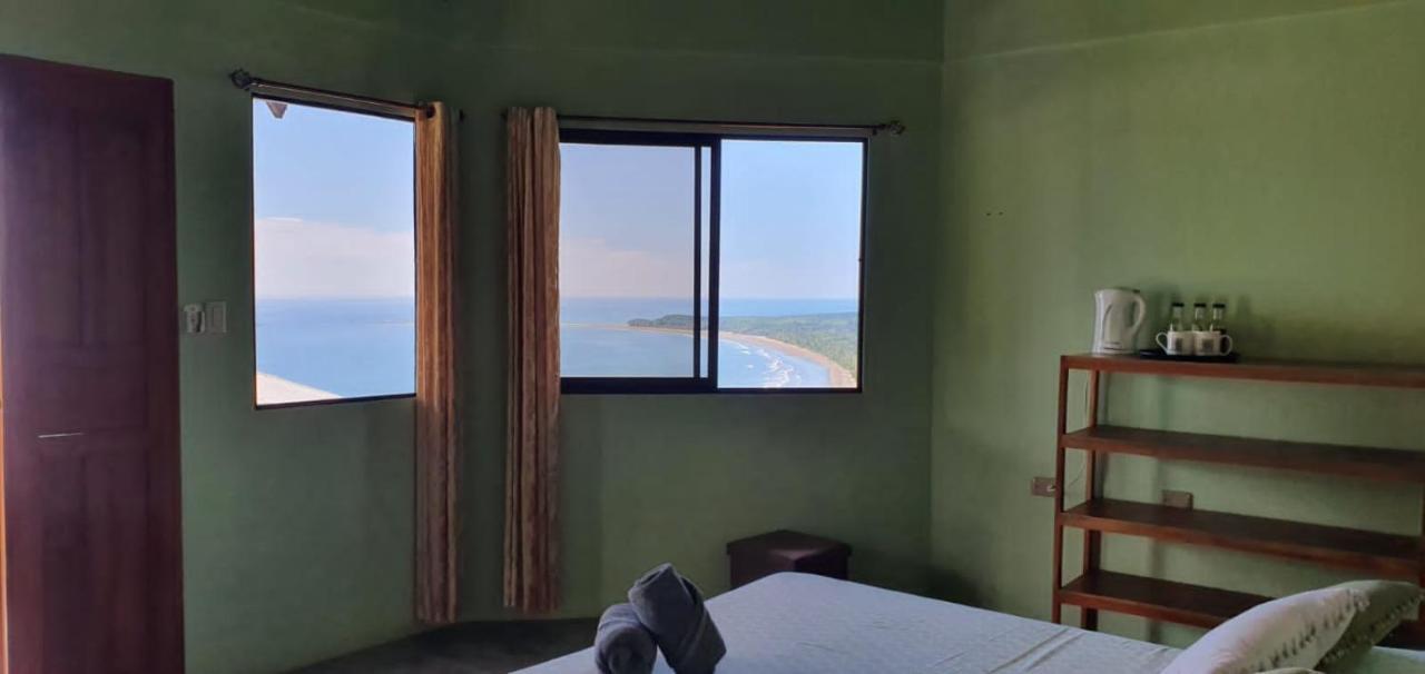 Ballena Paraiso Lodge 우비타 외부 사진